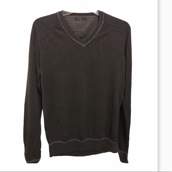 NWT Men F&F V Neck Knit Sweater. Size XL - Picture 1 of 3